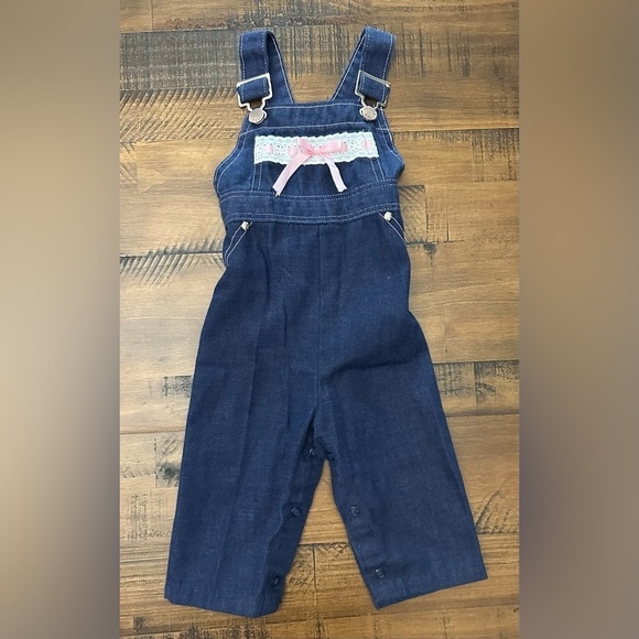 Healthtex Vintage Denim With Pink Bow Overalls Bib Size 9 Months - Picture 1 of 7